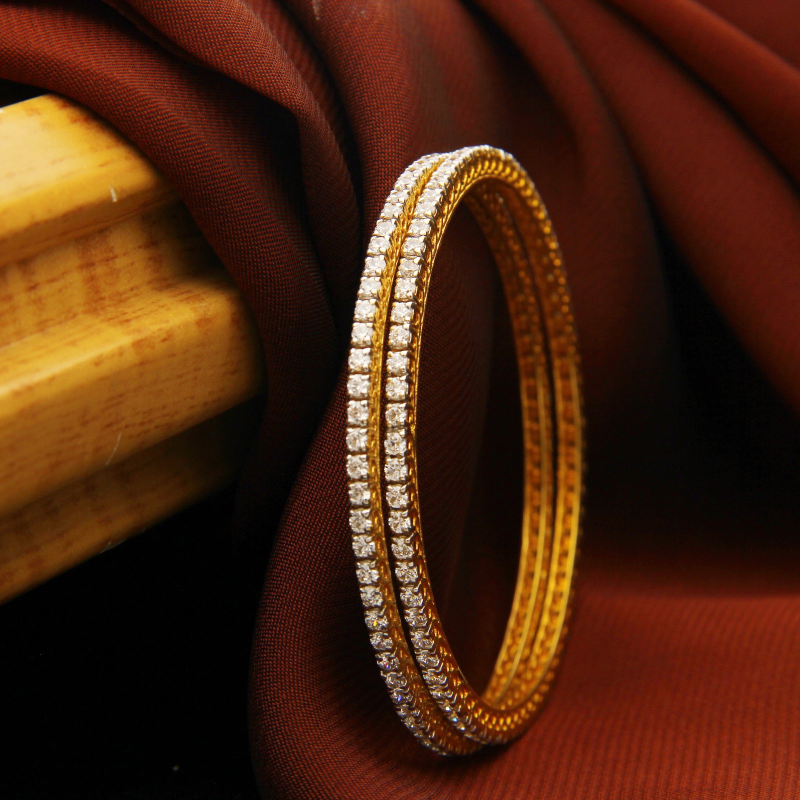 FANCY STONE BANGLE